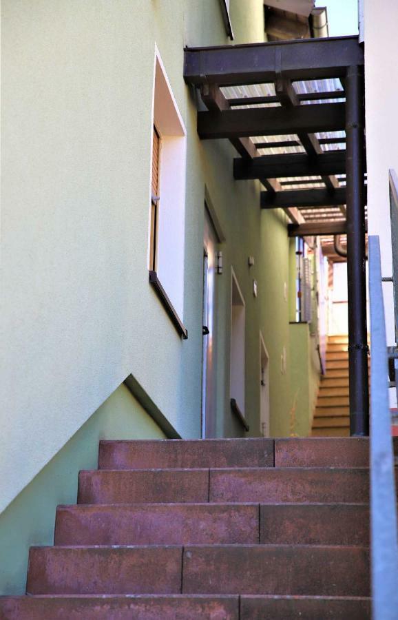 Roehrer Apartment *